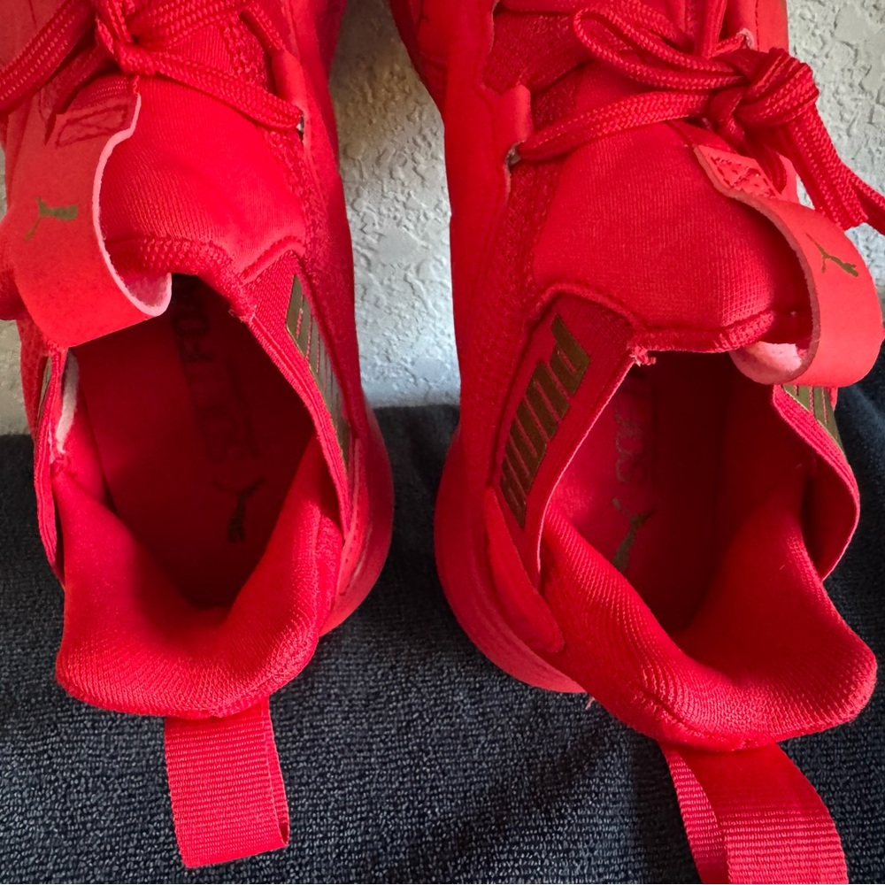 Puma Bold Red Sports Shoes - Picture 4 of 6